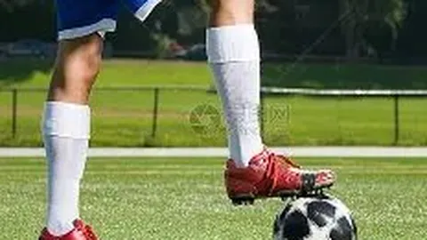 乌拉圭低级别联赛球队夺冠升级，梅西苏牙同庆晒照